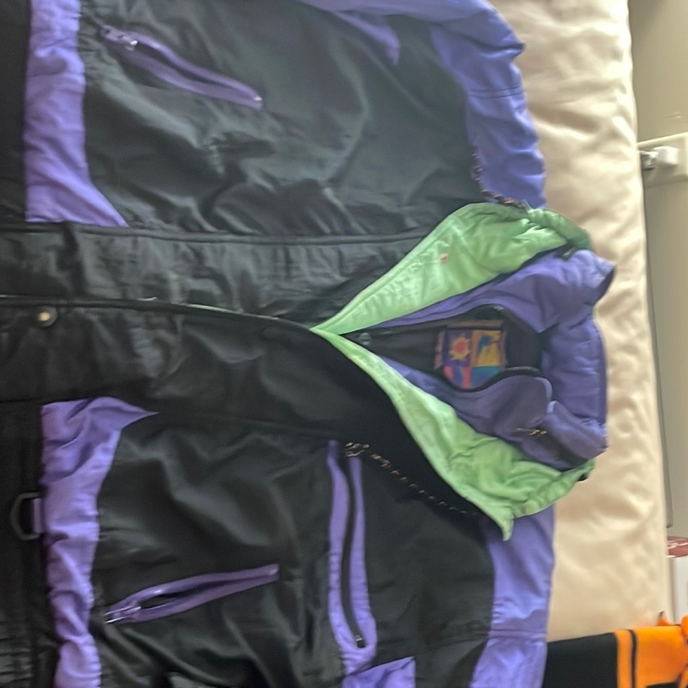 Vintage ski jacket weekends brand